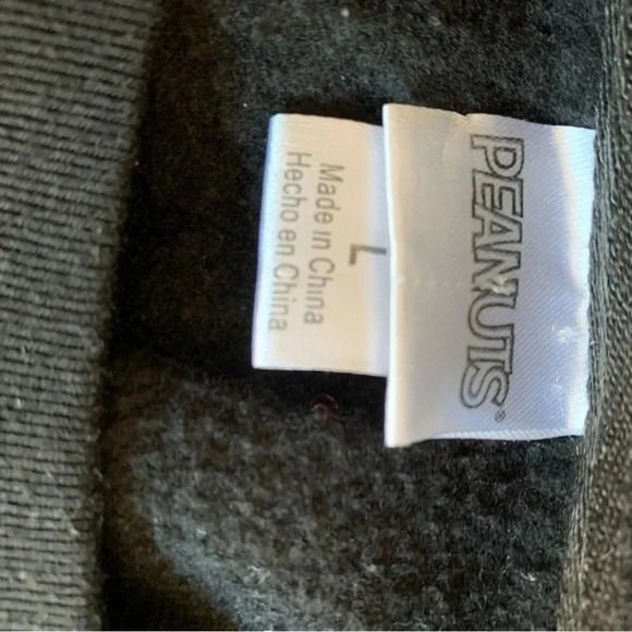 PEANUTS women's size large New York sweatshirt size large, snoopy - Picture 3 of 5